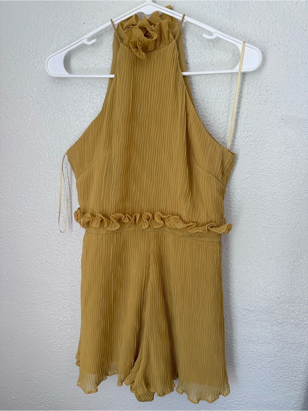 KEEPSAKE the Label Mustard Yellow Romper Women’s Size Small Halter High Neck